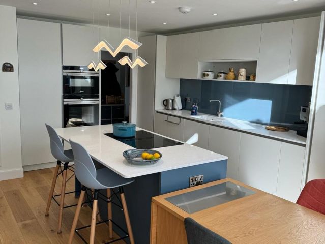 Kitchen fitters near Edinburgh